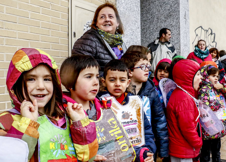 Fotos: La Korrika Txiki llega a Vitoria