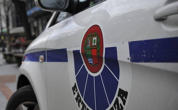 Tres menores detenidos por asaltar y robar a otros chicos en Bilbao 