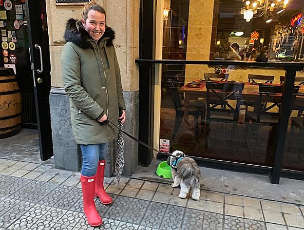 Ana Camamero e 'Indy' en el Coppola