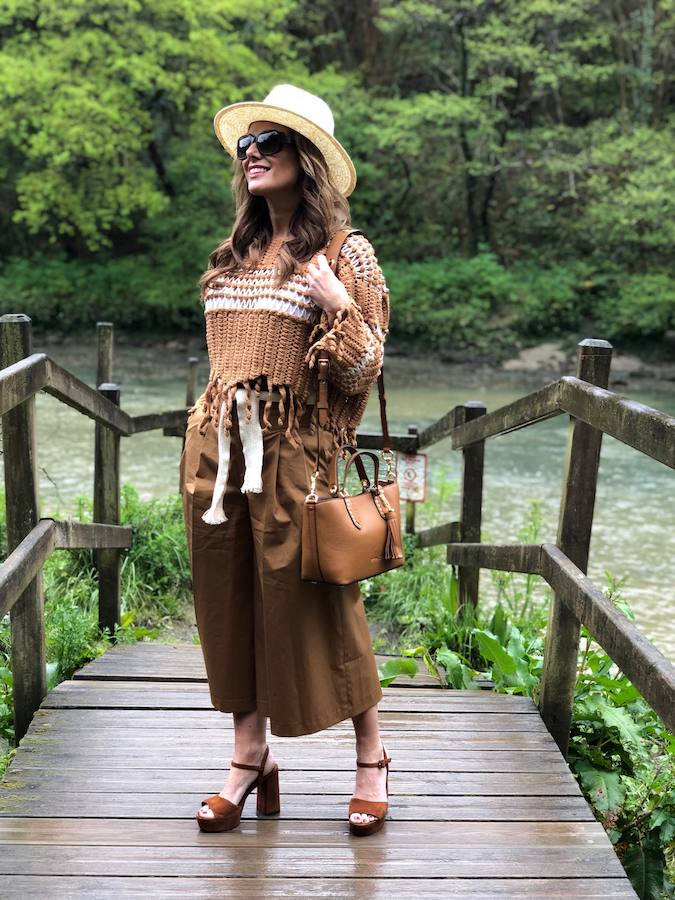 Un look safari para un plan informal.