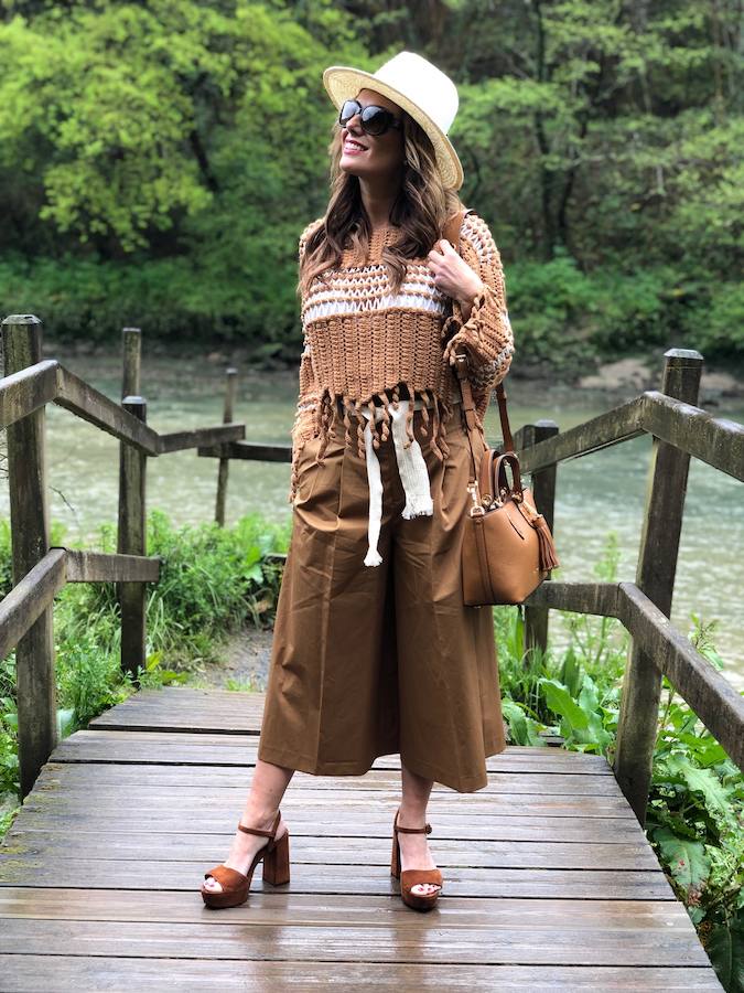 Un look safari para un plan informal.