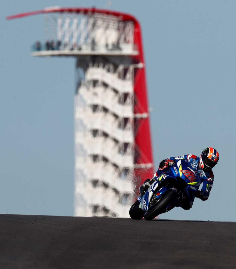 Alex Rins, piloto del Team Suzuki Ecstar MotoGP. en los Calentamientos de MotoGP en el Gran Premio de Red Bull de las Américas