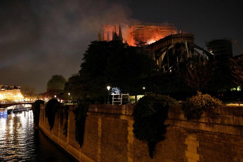 Fotos: Incendio en la catedral de Notre Dame de París