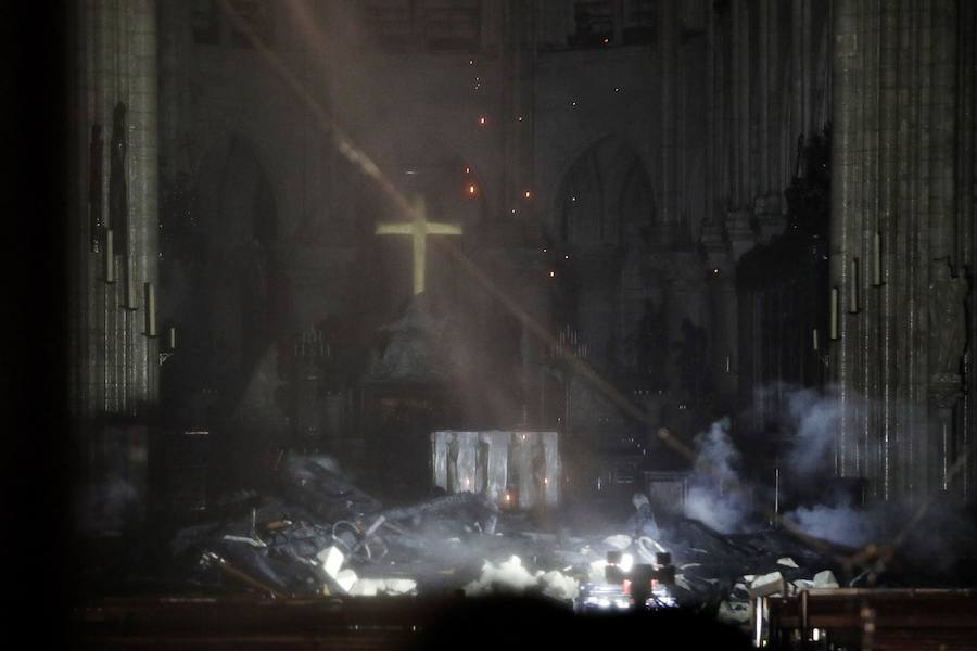 Fotos: Incendio en la catedral de Notre Dame de París