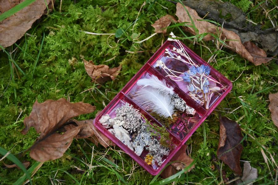 Kekelis Joyería & Alquimia es la firma de accesorios de Miren Begoña del Castillo, una bioquímica que aplica sus conocimientos científicos al diseño de piezas únicas en el barrio de San Francisco