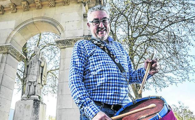 Prudencio Cuenca bromea con sus amigos estos días a costa de su nombre.