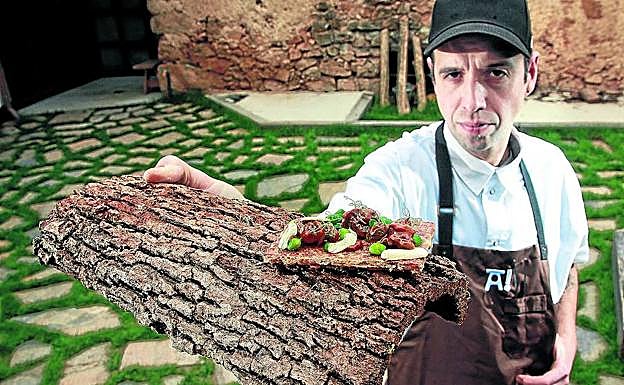 Los caracoles de Edorta se arrastran al otro lado de la sierra de Codés. «Son los más sabrosos», asegura el chef de Campezo.