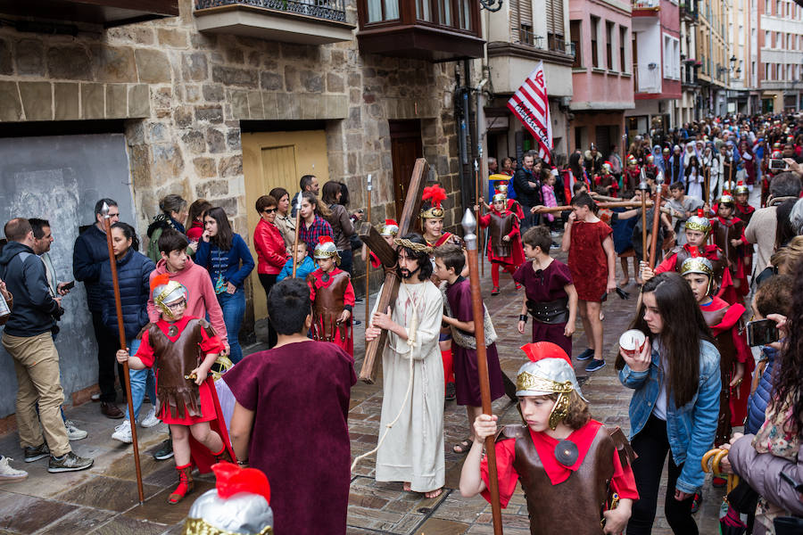 La asociación de la procesión de la Magdalena organiza el Vía Crucis infantil de Balmaseda