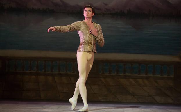 'El bailarín', de Ralph Fiennes, cuenta los inicios de Rudolf Nureyev.