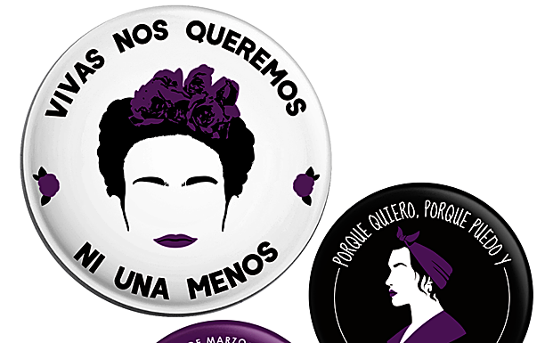 Imagen principal - Invasión de camisetas con mensajes feministas en Bilbao