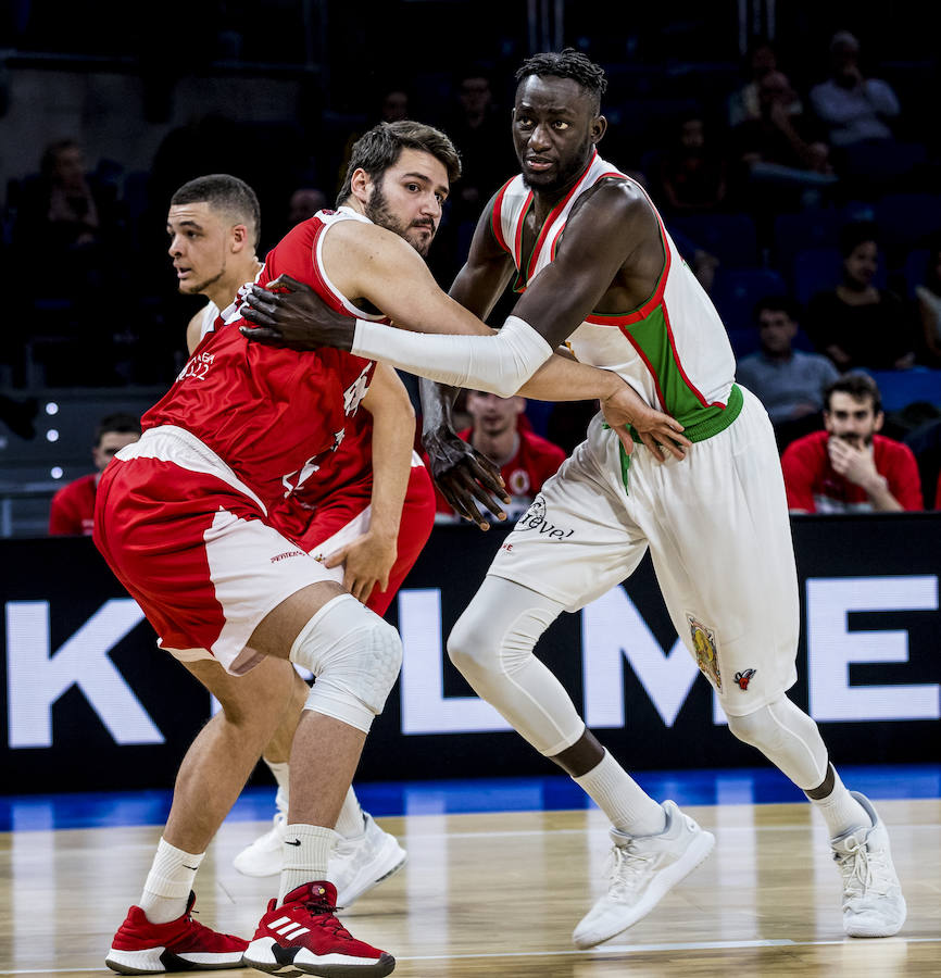 Fotos: Las imágenes del Baskonia - Manresa