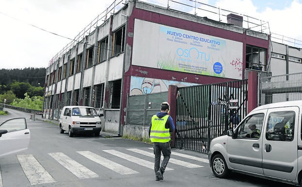 Uno de los bloques en obras en Güeñes.