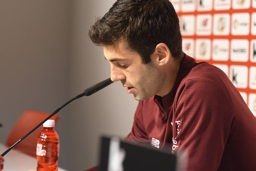 El jugador ha leído un comunicado y ha hecho una llamada a la unidad del equipo en un momento en el que se juega el pase a Europa