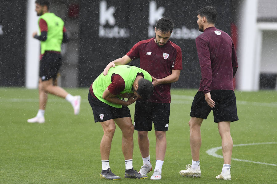 Susaeta ha centrado la atención de la sesión, después de la cual ha leído el comunicado de su despedida