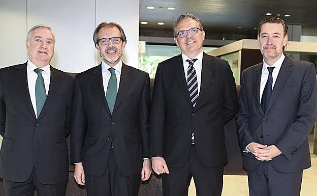 Álvaro Videgain, José Luis Acea, Iñigo Barrenechea y Miguel Zugaza.