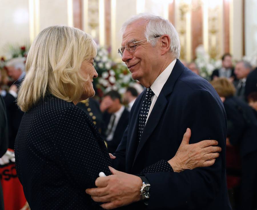 Joseo Borrell y la esposa de Rubalcaba