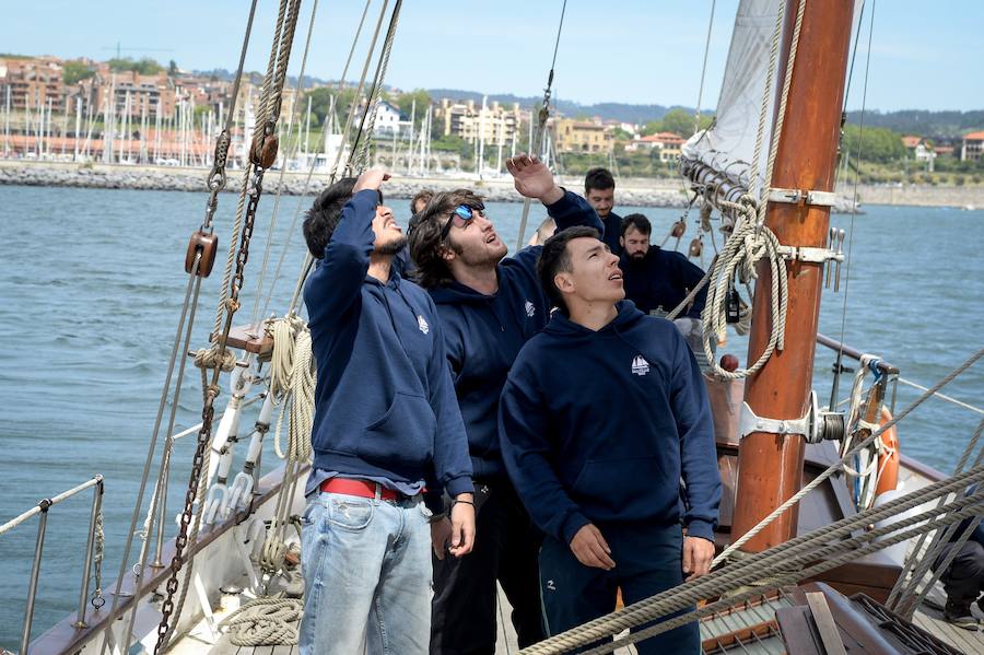 Fotos: Una jornada con los futuros marinos