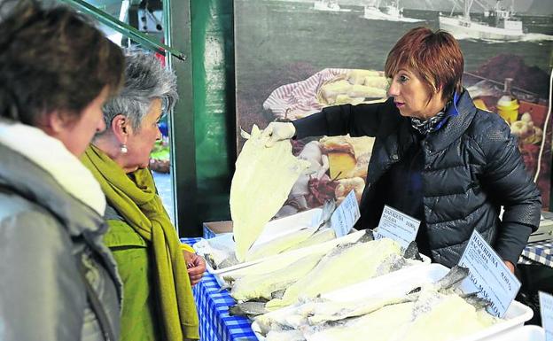 La feria acoge una gran variedad de alimentos.