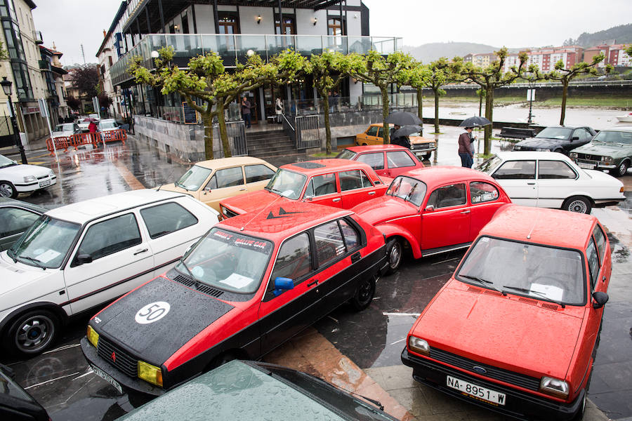 Fotos: Los coches clásicos más impresionantes que se han dado cita hoy en Plentzia