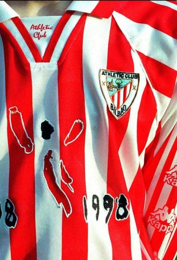 La camiseta del centenario en 1998.