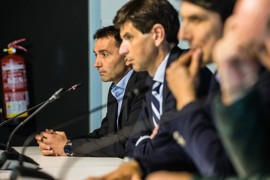 Fotos: Presentación de Asier Garitano como nuevo técnico del Alavés