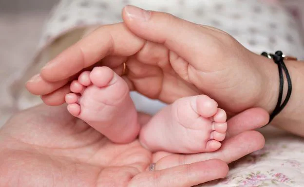 La natalidad baja un 5,8% en Euskadi al nacer solo 16.090 bebés el último año
