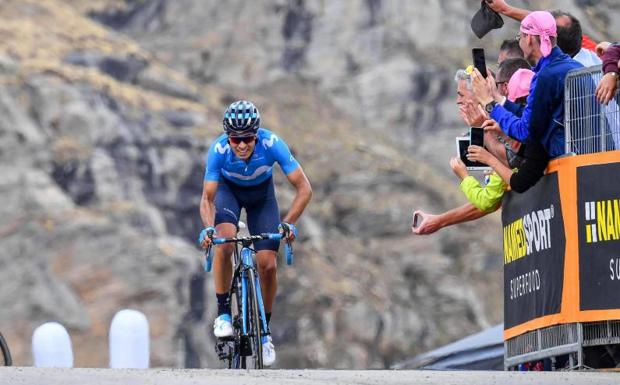 Mikel Landa, llegando a la meta.