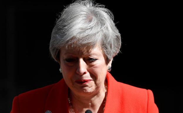 Theresa May ha llorado durante la comparecencia en la que ha anunciado su dimisión.