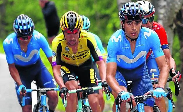 Landa tira de Nibali, Roglic, López y Carapaz.