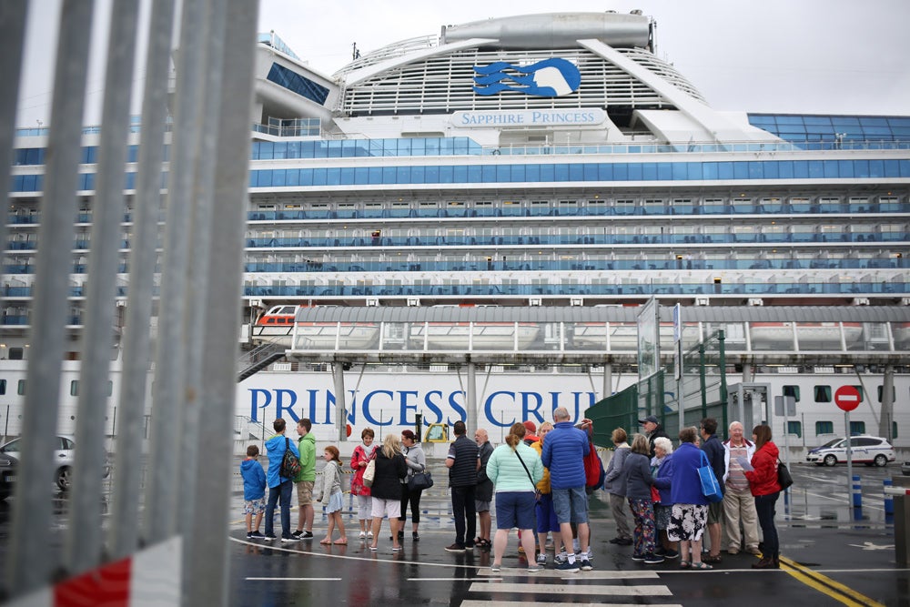 Fotos: Más de 6.400 cruceristas llegan a Bilbao