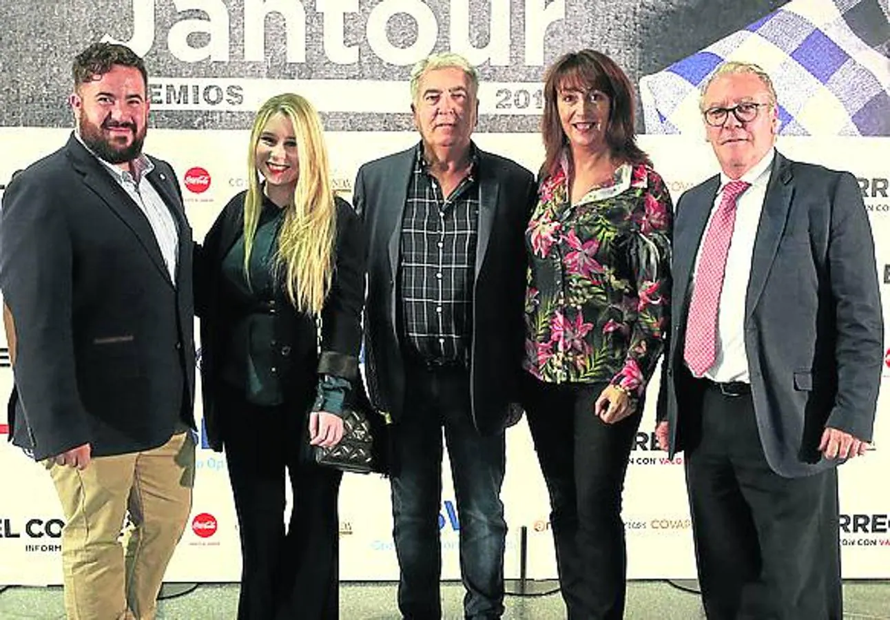 José Manuel Moreno, Denise Arlanzón, Francisco Rodríguez, Montse Mateo y Javier Arlanzón.