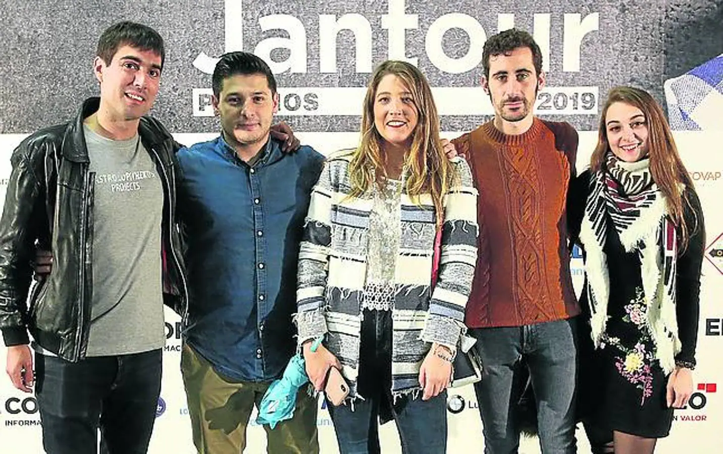 Enaitz Landaburu, Adrián Leonelli, Ana Anabitrate, Pablo Boluda y Enara Miguel.