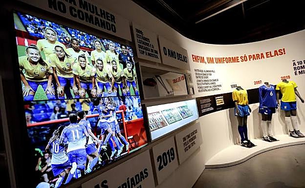 Una zona de la exposición en el Museo del Fútbol de Sao Paulo. Permanecerá abierta hasta octubre. 