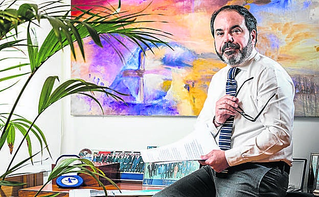 Pascal Gómez se muestra optimista con el futuro del territorio por la estabilidad que cree que pueden dar los gobiernos PNV-PSE. 