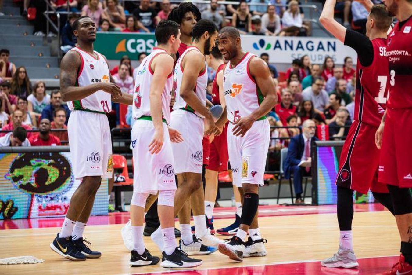 Fotos: Las imágenes del Zaragoza-Baskonia