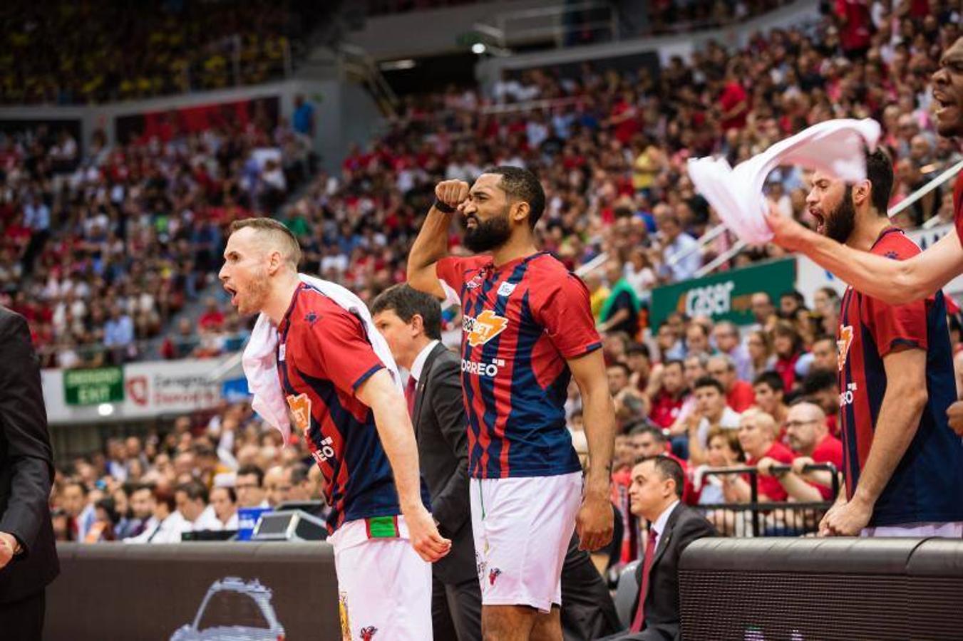 Fotos: Las imágenes del Zaragoza-Baskonia