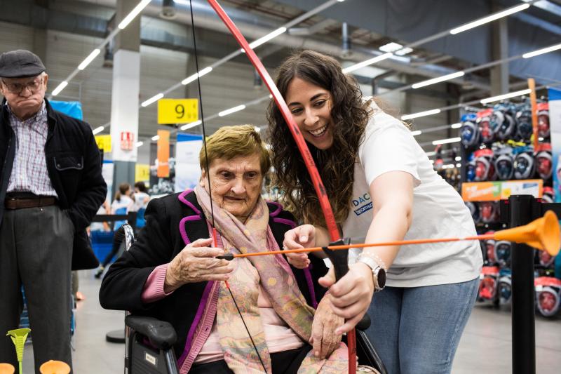 Residentes en la Fundación Miranda de Barakaldo se estrena en disciplinas poco habituales para ellos en el Decathlon de Megapark 