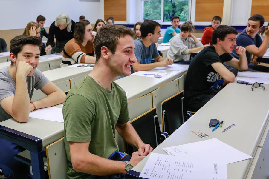 Un texto de Anjel Lertxundi sobre la lectura abre la Evaluación para el Acceso a la Universidad (EAU)