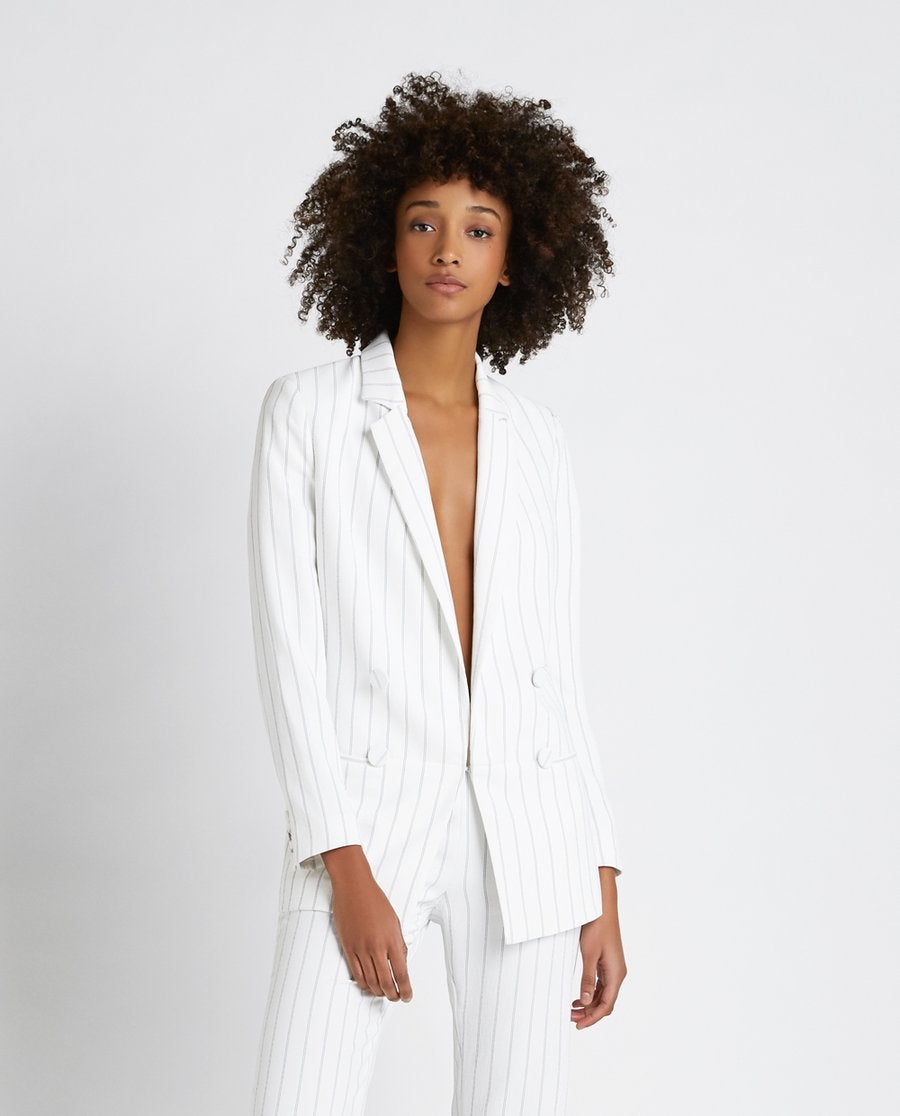 Arranca la jornada de compras más esperada de la villa, donde podrás disrutar de moda, ocio y diversión en más de un centenar de establecimientos