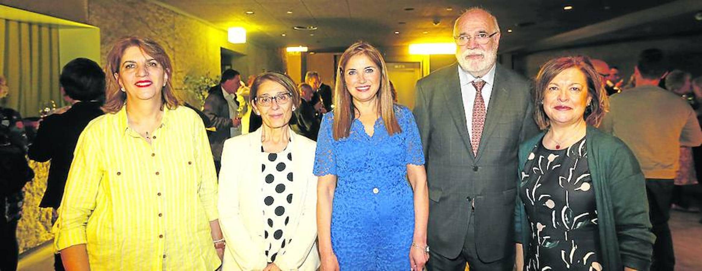 Ana Carrascosa, Concha Sáez, María Jesús San José, Jesús Loza y Loly de Juan.