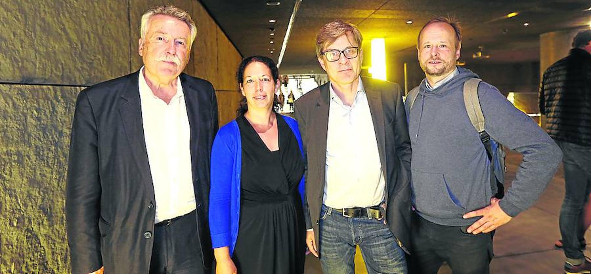 Tim Chapman, Edit Törzs, Aarne Kimunen y Lars Oto Justad.