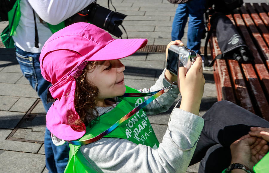 Cerca de 200 personas participan en el Maratón Fotográfico de EL CORREO, cuya recaudación se destina a la Asociación Española contra el Cáncer de Álava