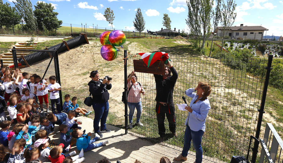 Fotos: El colegio de Ribabellosa revoluciona la hora del patio