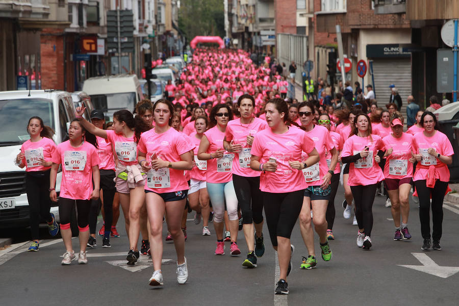 6.000 participantes toman parte en la Carrera de la Mujer que en su decimosegunda edición vuelve a concienciar sobre la prevención del cáncer de piel