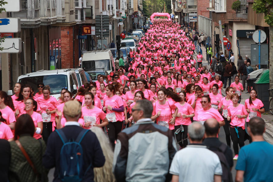 6.000 participantes toman parte en la Carrera de la Mujer que en su decimosegunda edición vuelve a concienciar sobre la prevención del cáncer de piel