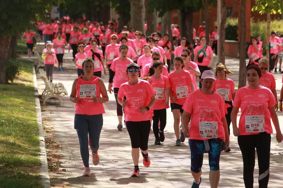 6.000 participantes toman parte en la Carrera de la Mujer que en su decimosegunda edición vuelve a concienciar sobre la prevención del cáncer de piel