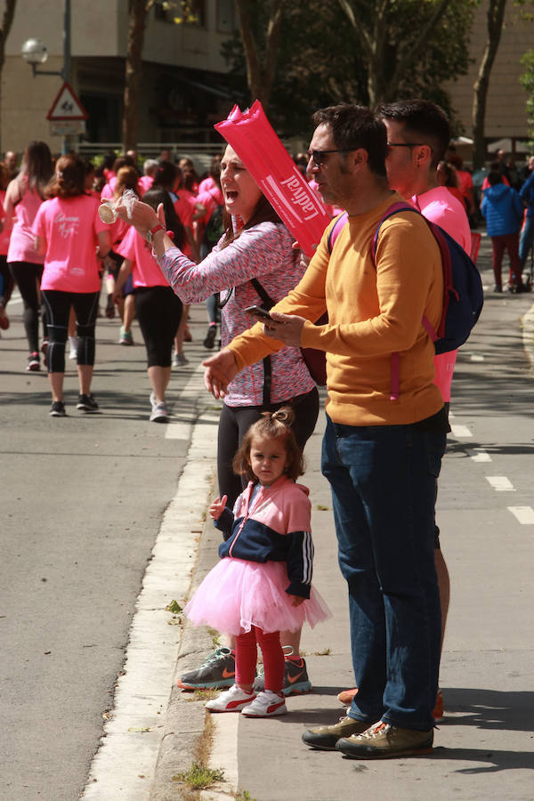 6.000 participantes toman parte en la Carrera de la Mujer que en su decimosegunda edición vuelve a concienciar sobre la prevención del cáncer de piel