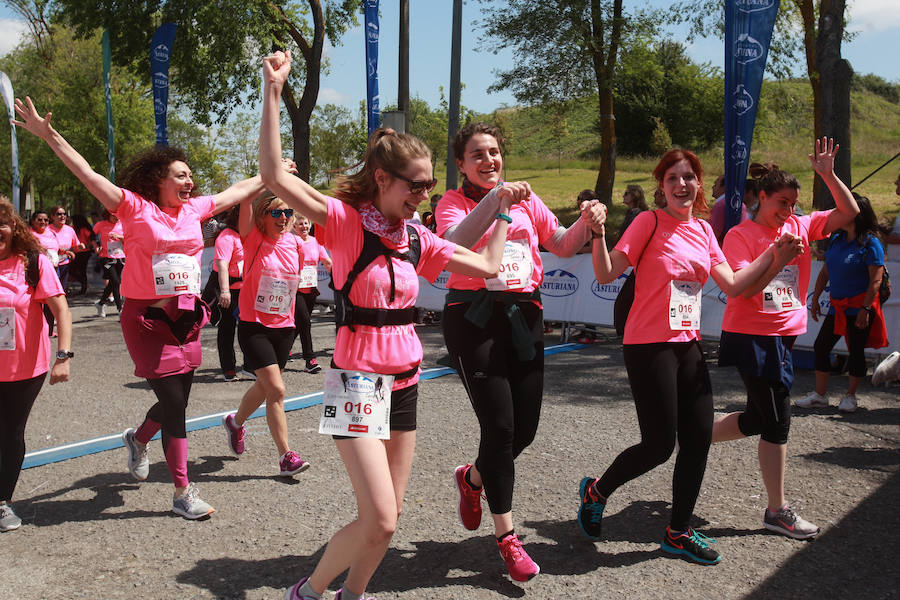 6.000 participantes toman parte en la Carrera de la Mujer que en su decimosegunda edición vuelve a concienciar sobre la prevención del cáncer de piel