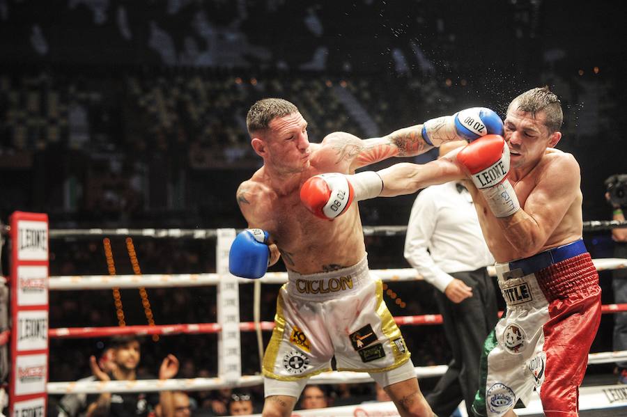 Andoni Gago se proclamó campeón continental del peso pluma y Kerman Lejarraga derrotó por KO en el cuarto asalto al mexicano Luis Solís, proclamándose así nuevo campeón Latino WBC del superwelter