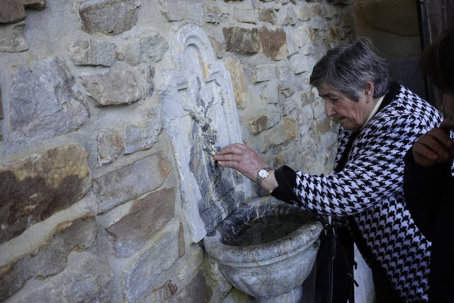 Más de un centenar de cabezas y 26 puestos agrícolas participan en el tradicional mercado